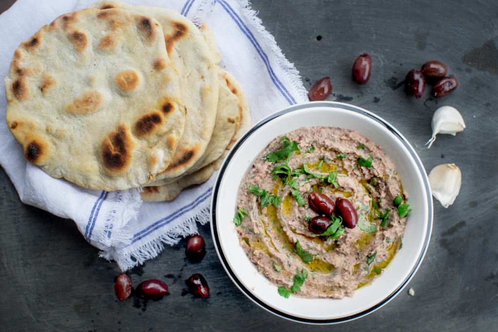 Hummus with Bread