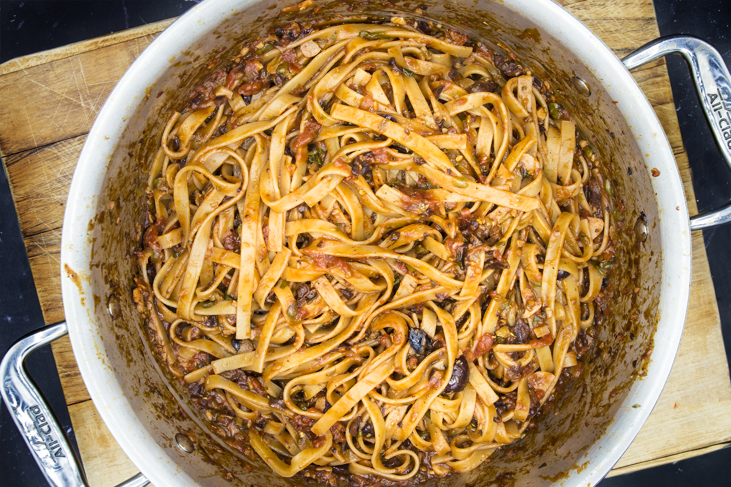 Pasta Puttanesca (With Braised Pork) - The Two Bananas